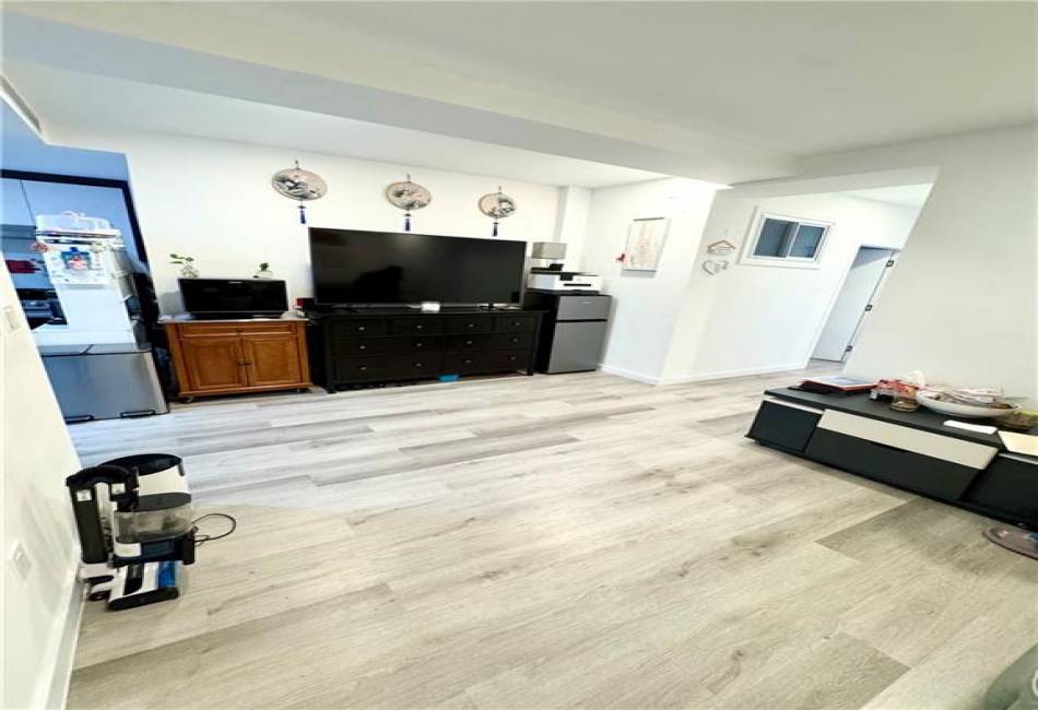 1238 63rd Street, Brooklyn, New York 11219, 2 Bedrooms Bedrooms, ,2 BathroomsBathrooms,Residential,For Sale,63rd,490064