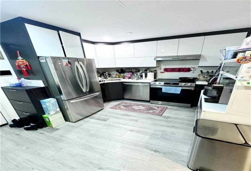 1238 63rd Street, Brooklyn, New York 11219, 2 Bedrooms Bedrooms, ,2 BathroomsBathrooms,Residential,For Sale,63rd,490064
