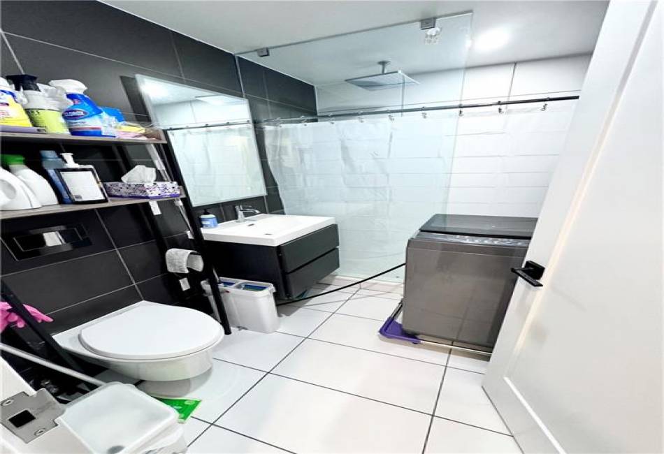 1238 63rd Street, Brooklyn, New York 11219, 2 Bedrooms Bedrooms, ,2 BathroomsBathrooms,Residential,For Sale,63rd,490064