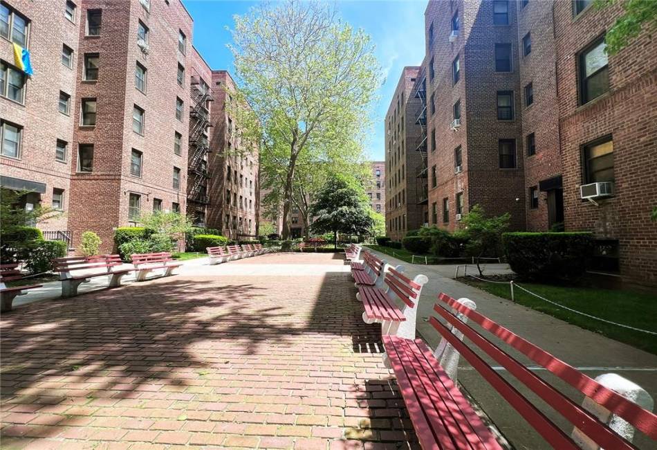 3655 Shore Parkway, Brooklyn, New York 11235, 3 Bedrooms Bedrooms, ,1 BathroomBathrooms,Residential,For Sale,Shore,490069