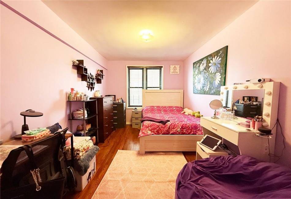 3655 Shore Parkway, Brooklyn, New York 11235, 3 Bedrooms Bedrooms, ,1 BathroomBathrooms,Residential,For Sale,Shore,490069