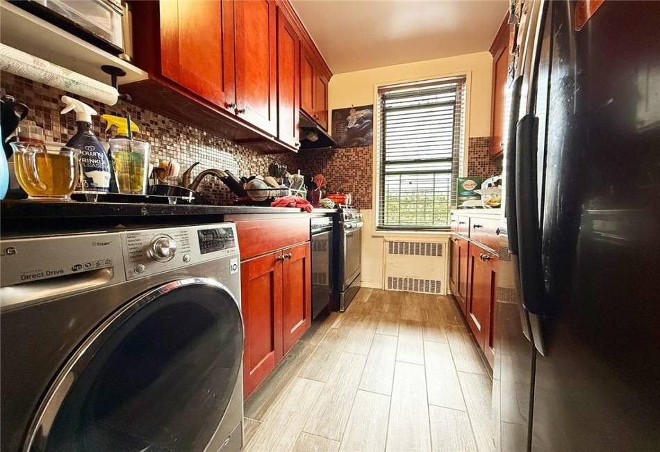 3655 Shore Parkway, Brooklyn, New York 11235, 3 Bedrooms Bedrooms, ,1 BathroomBathrooms,Residential,For Sale,Shore,490069