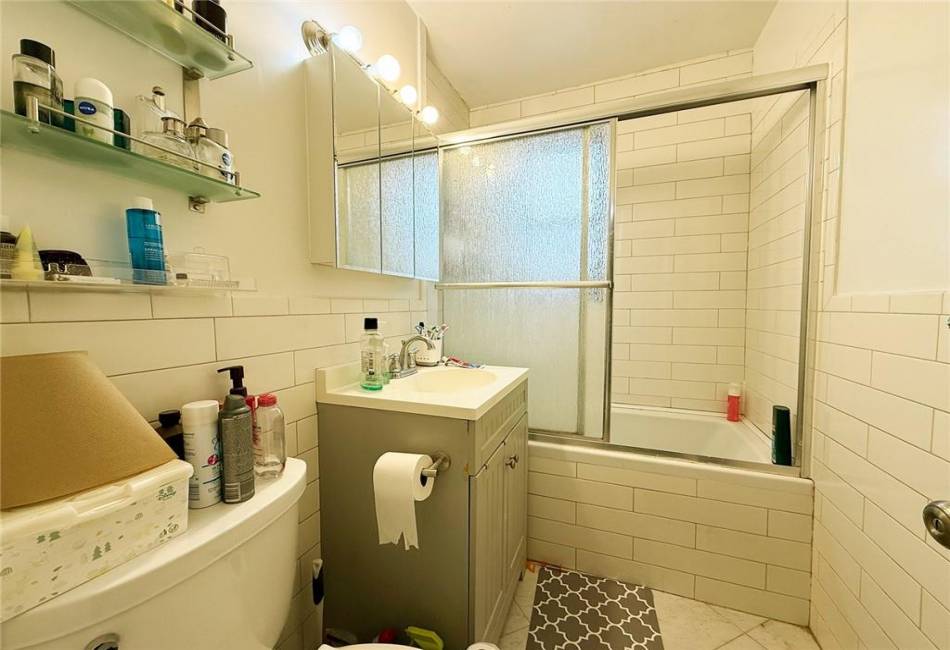 3655 Shore Parkway, Brooklyn, New York 11235, 3 Bedrooms Bedrooms, ,1 BathroomBathrooms,Residential,For Sale,Shore,490069