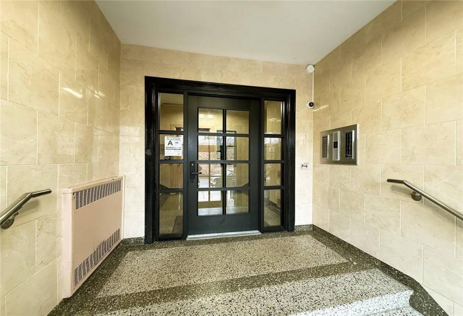 3655 Shore Parkway, Brooklyn, New York 11235, 3 Bedrooms Bedrooms, ,1 BathroomBathrooms,Residential,For Sale,Shore,490069