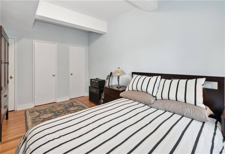 9411 Shore Road, Brooklyn, New York 11209, 2 Bedrooms Bedrooms, ,1 BathroomBathrooms,Residential,For Sale,Shore,489234