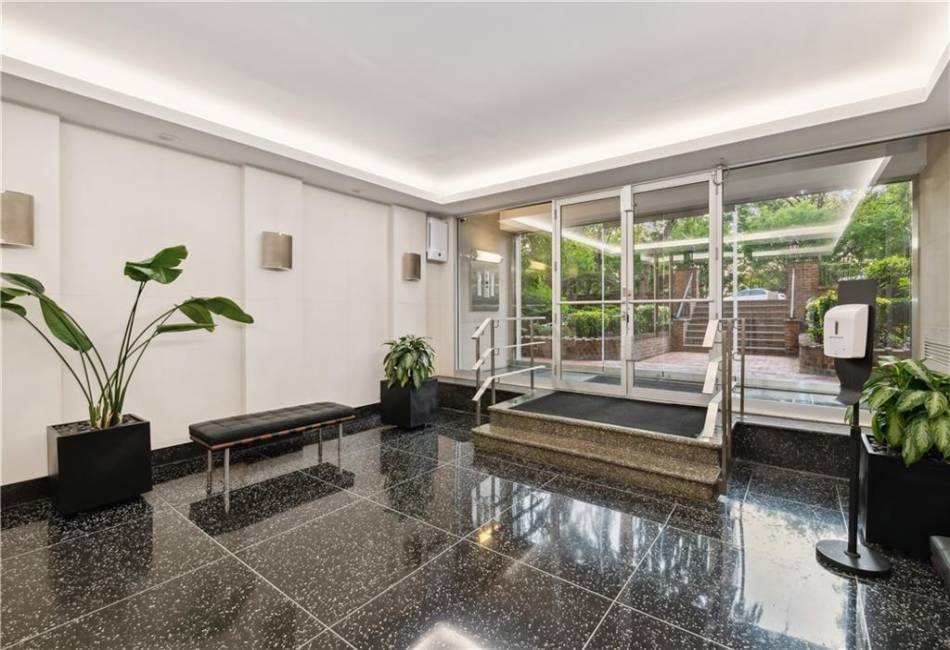 9411 Shore Road, Brooklyn, New York 11209, 2 Bedrooms Bedrooms, ,1 BathroomBathrooms,Residential,For Sale,Shore,489234