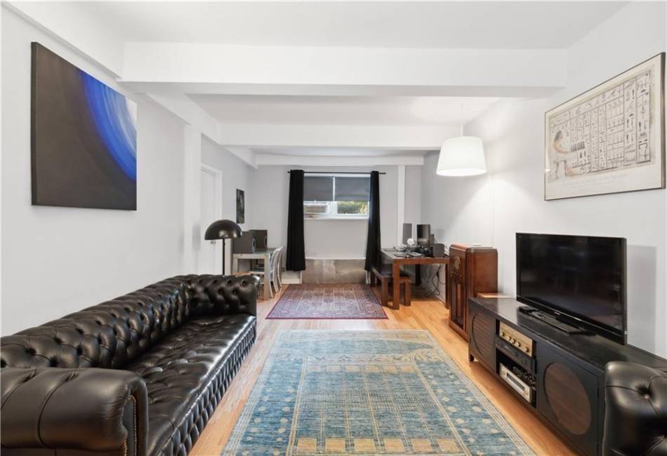 9411 Shore Road, Brooklyn, New York 11209, 2 Bedrooms Bedrooms, ,1 BathroomBathrooms,Residential,For Sale,Shore,489234