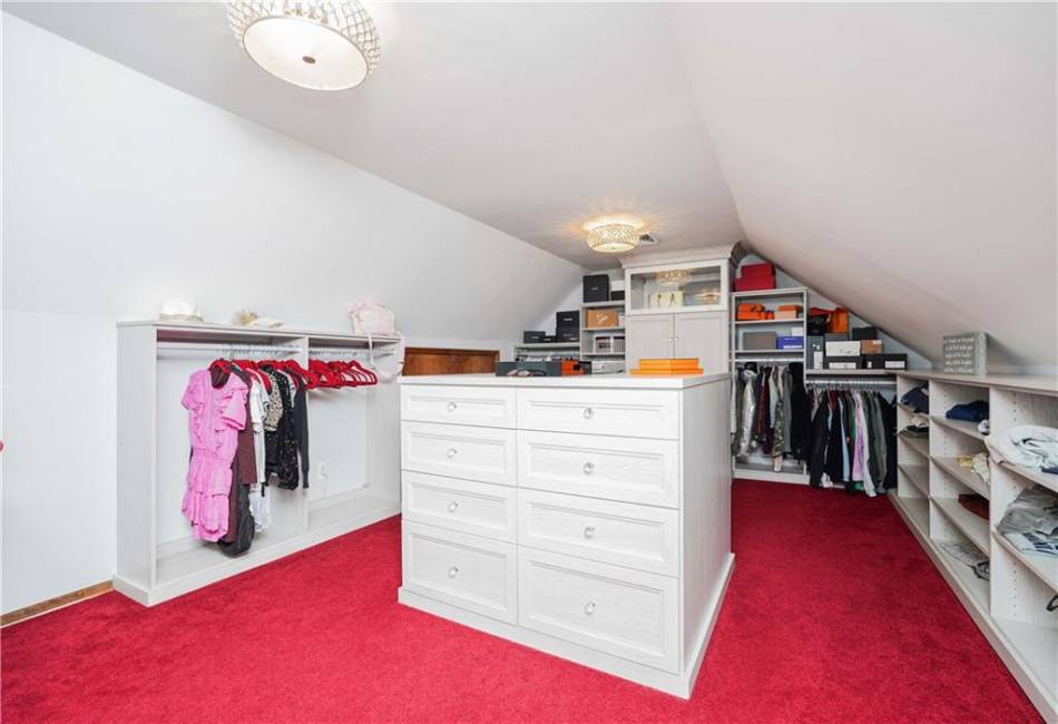 42 Elmhurst Avenue, Staten Island, New York 10301, 5 Bedrooms Bedrooms, ,4 BathroomsBathrooms,Residential,For Sale,Elmhurst,490076