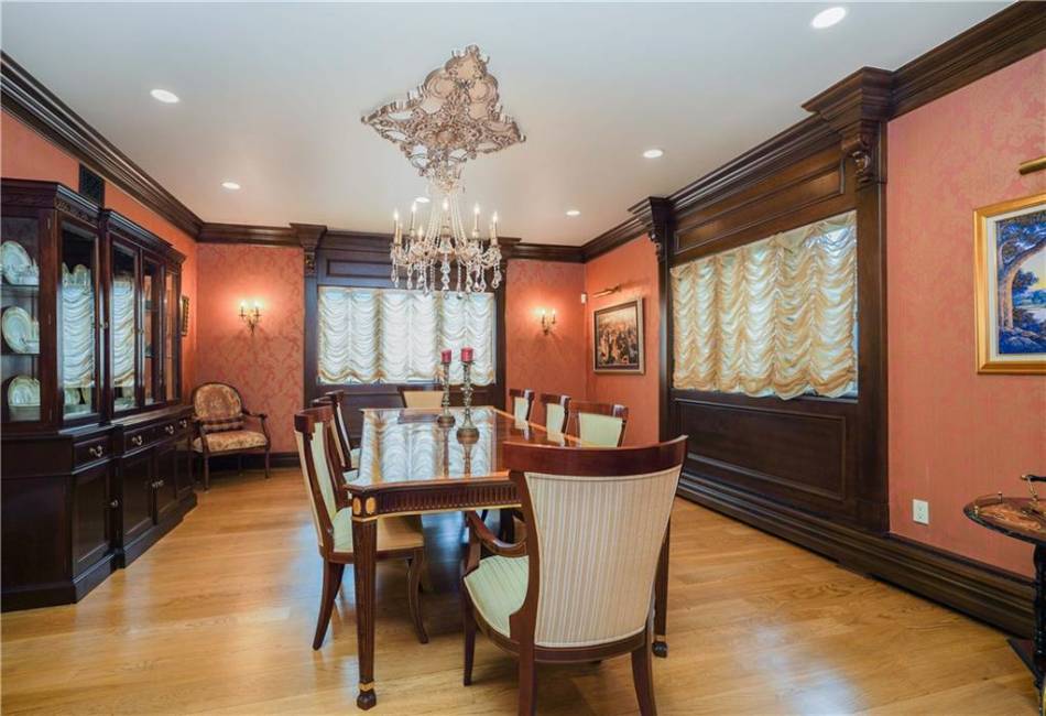42 Elmhurst Avenue, Staten Island, New York 10301, 5 Bedrooms Bedrooms, ,4 BathroomsBathrooms,Residential,For Sale,Elmhurst,490076