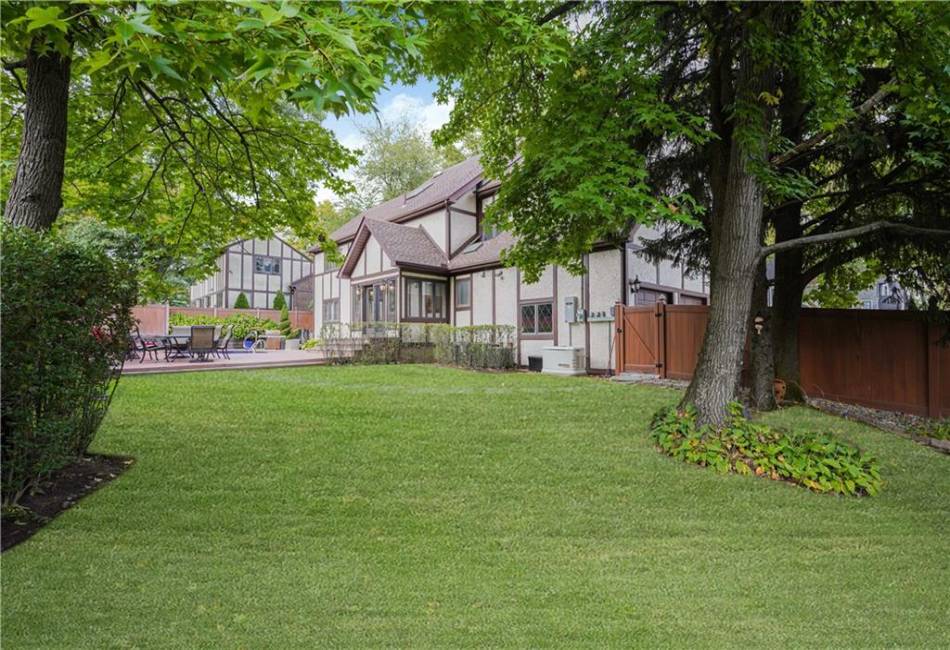 42 Elmhurst Avenue, Staten Island, New York 10301, 5 Bedrooms Bedrooms, ,4 BathroomsBathrooms,Residential,For Sale,Elmhurst,490076