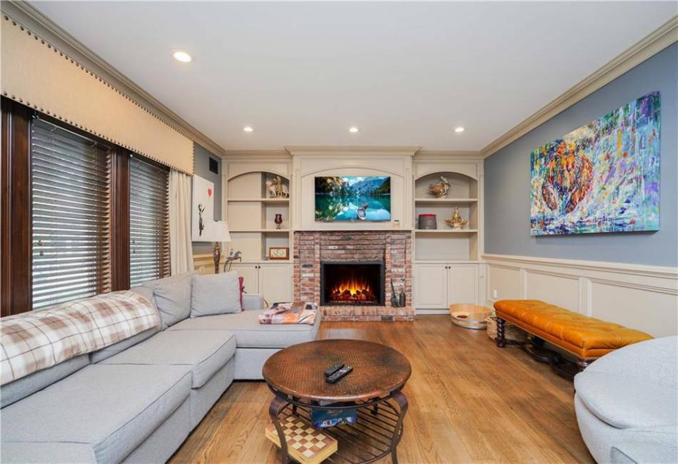 42 Elmhurst Avenue, Staten Island, New York 10301, 5 Bedrooms Bedrooms, ,4 BathroomsBathrooms,Residential,For Sale,Elmhurst,490076