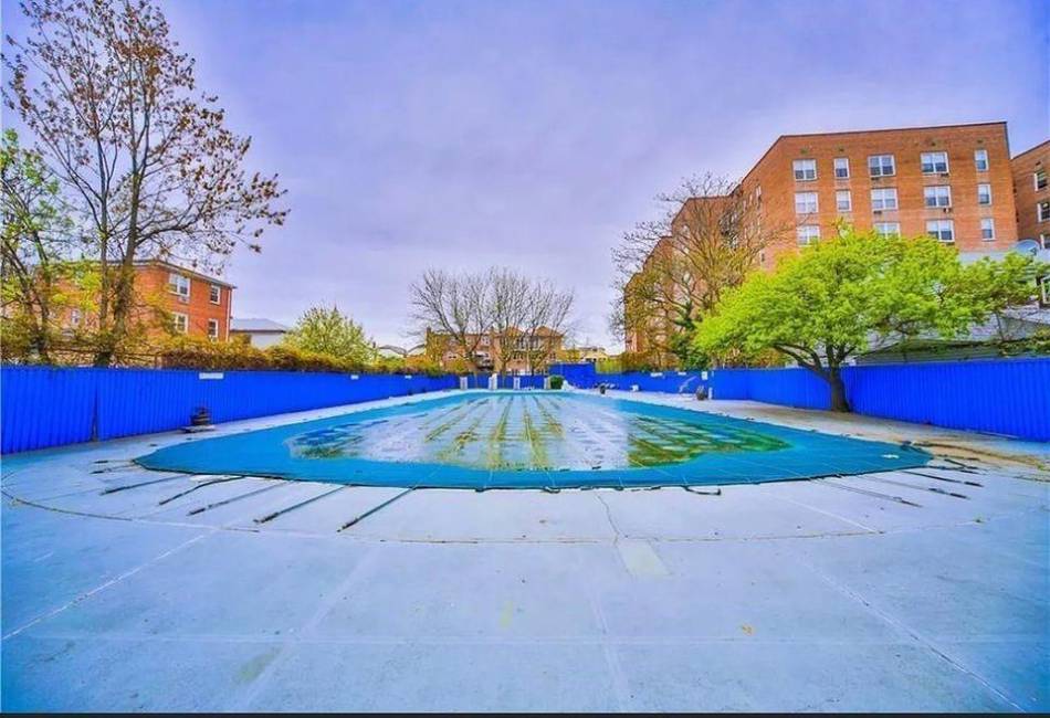 1237 Avenue Z, Brooklyn, New York 11235, 1 Bedroom Bedrooms, ,1 BathroomBathrooms,Residential,For Sale,Avenue Z,490078