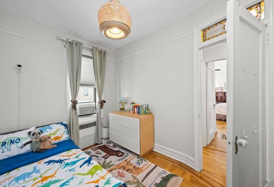9701 Shore Road, Brooklyn, New York 11209, 2 Bedrooms Bedrooms, ,1 BathroomBathrooms,Residential,For Sale,Shore,489542