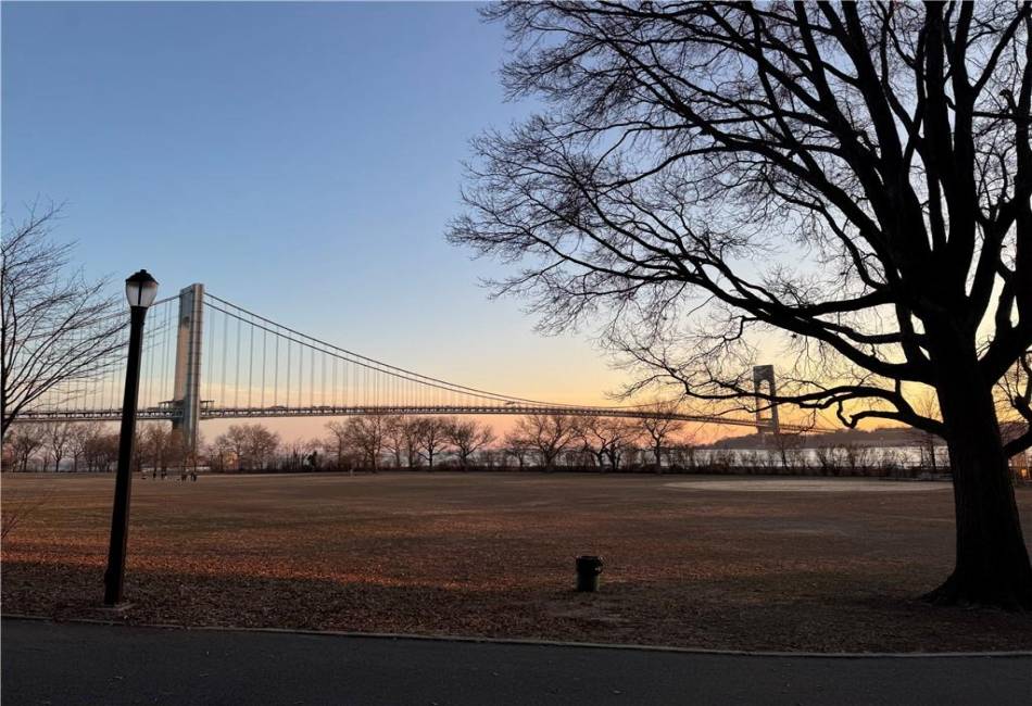 9701 Shore Road, Brooklyn, New York 11209, 2 Bedrooms Bedrooms, ,1 BathroomBathrooms,Residential,For Sale,Shore,489542
