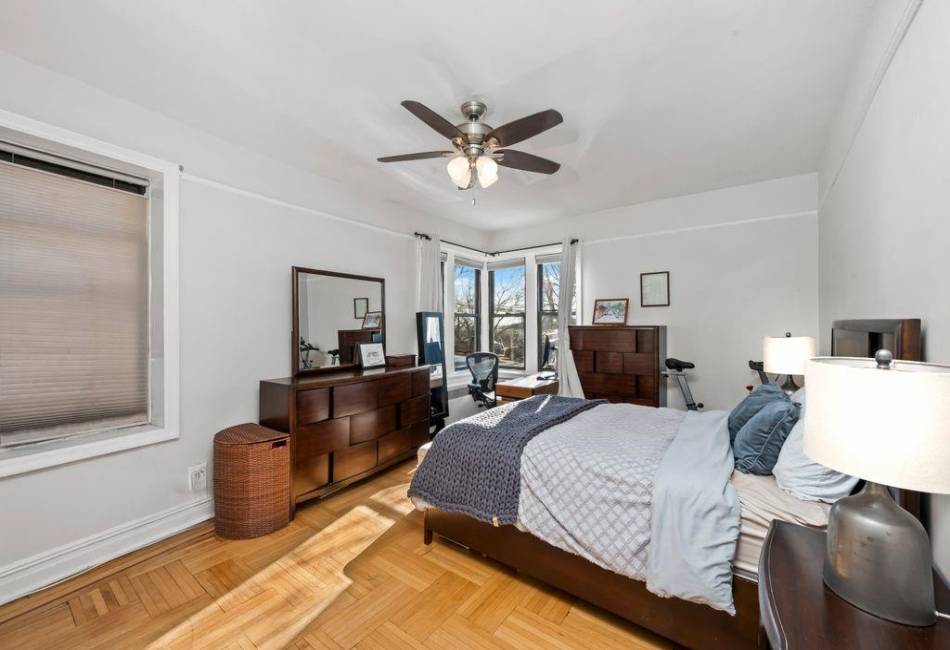 9701 Shore Road, Brooklyn, New York 11209, 2 Bedrooms Bedrooms, ,1 BathroomBathrooms,Residential,For Sale,Shore,489542