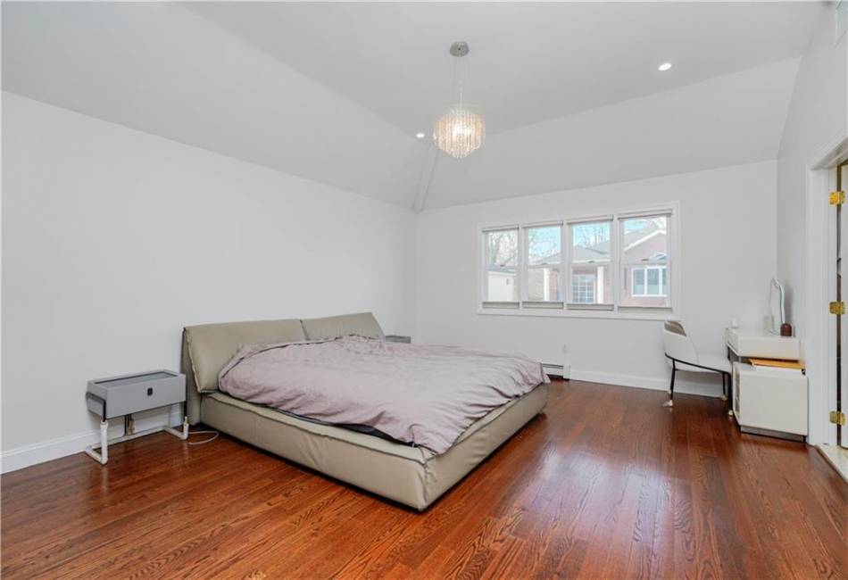 151 Waterbury Avenue, Staten Island, New York 10309, ,5 BathroomsBathrooms,Residential,For Sale,Waterbury,490012