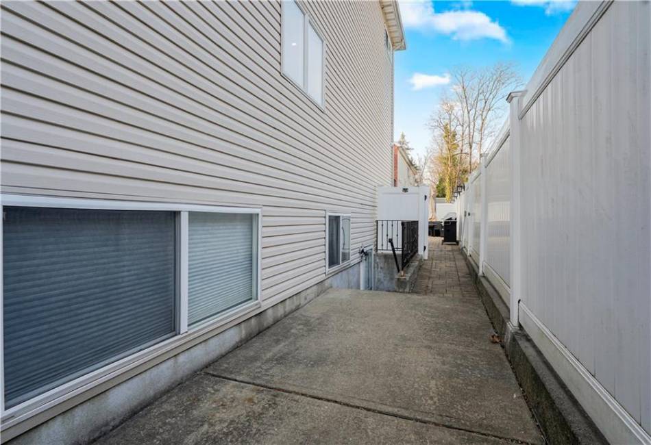 151 Waterbury Avenue, Staten Island, New York 10309, ,5 BathroomsBathrooms,Residential,For Sale,Waterbury,490012