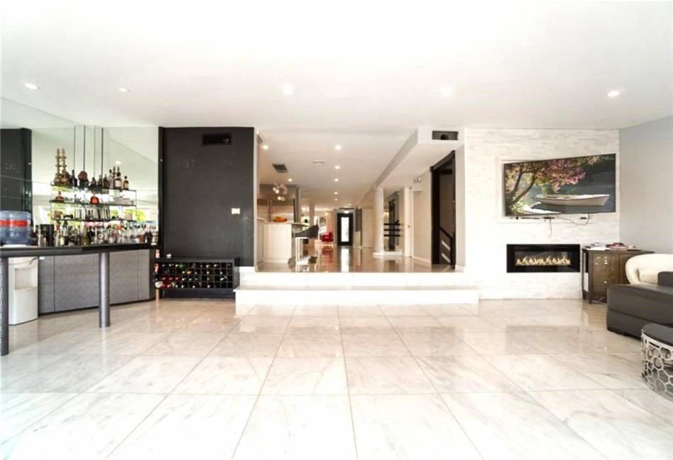161 Whitman Drive, Brooklyn, New York 11234, 5 Bedrooms Bedrooms, ,4 BathroomsBathrooms,Residential,For Sale,Whitman,490092