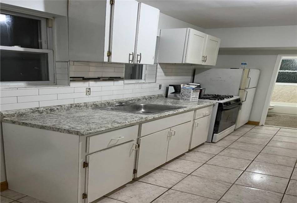 182-15 144th Avenue, Springfield Gardens, New York 11413, 3 Bedrooms Bedrooms, ,1 BathroomBathrooms,Rental,For Sale,144th,490094