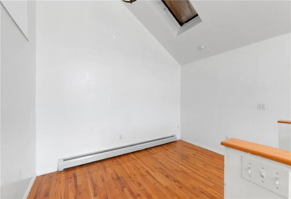 211 Warwick Street, Brooklyn, New York 11207, 5 Bedrooms Bedrooms, ,Residential,For Sale,Warwick,490102