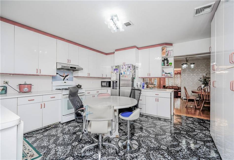 46 Bay 17th Street, Brooklyn, New York 11214, 5 Bedrooms Bedrooms, ,3 BathroomsBathrooms,Residential,For Sale,Bay 17th,490107
