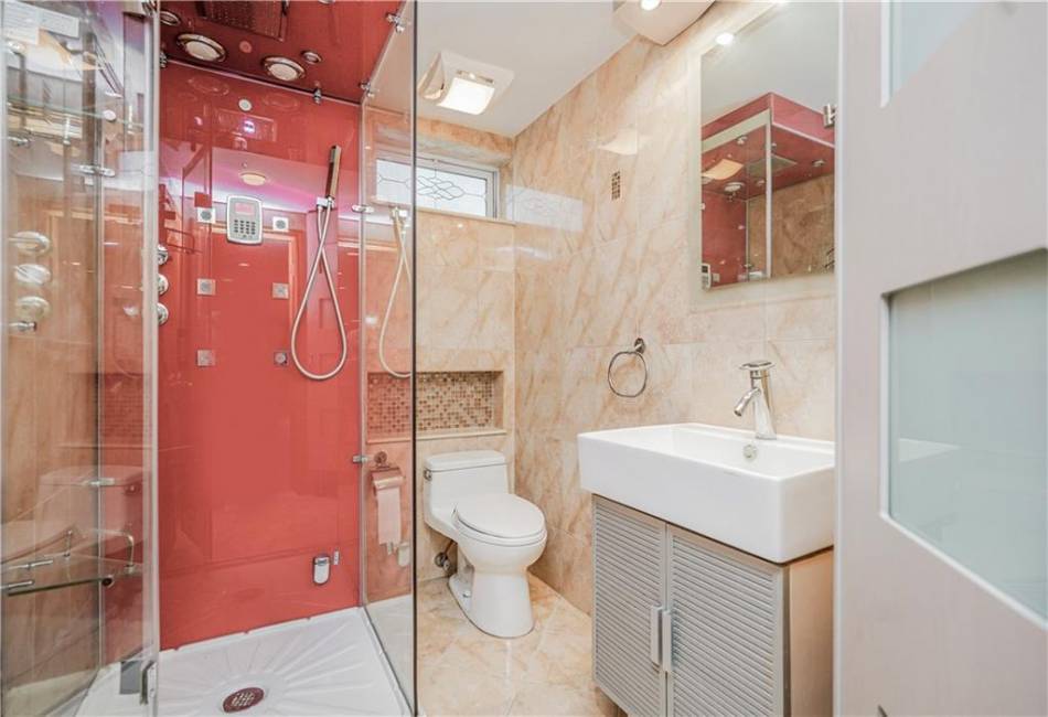 46 Bay 17th Street, Brooklyn, New York 11214, 5 Bedrooms Bedrooms, ,3 BathroomsBathrooms,Residential,For Sale,Bay 17th,490107