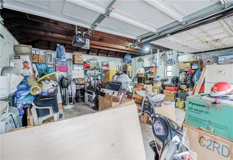 46 Bay 17th Street, Brooklyn, New York 11214, 5 Bedrooms Bedrooms, ,3 BathroomsBathrooms,Residential,For Sale,Bay 17th,490107