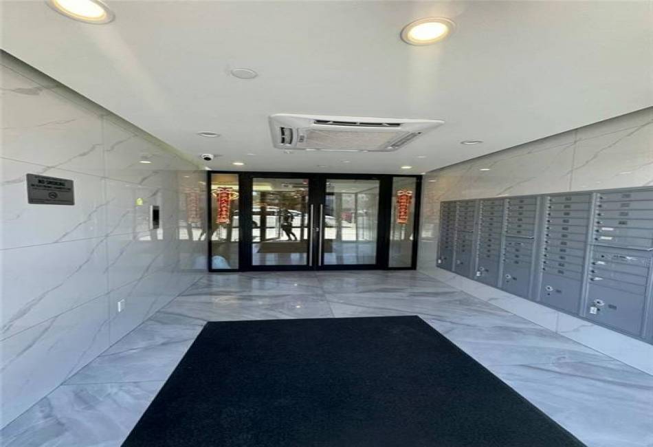 42-18 147th Street, Queens, New York 11355, 1 Bedroom Bedrooms, ,1 BathroomBathrooms,Residential,For Sale,147th,489972