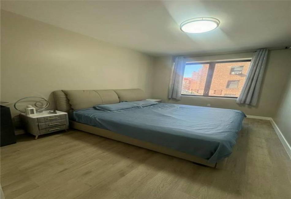 42-18 147th Street, Queens, New York 11355, 1 Bedroom Bedrooms, ,1 BathroomBathrooms,Residential,For Sale,147th,489972
