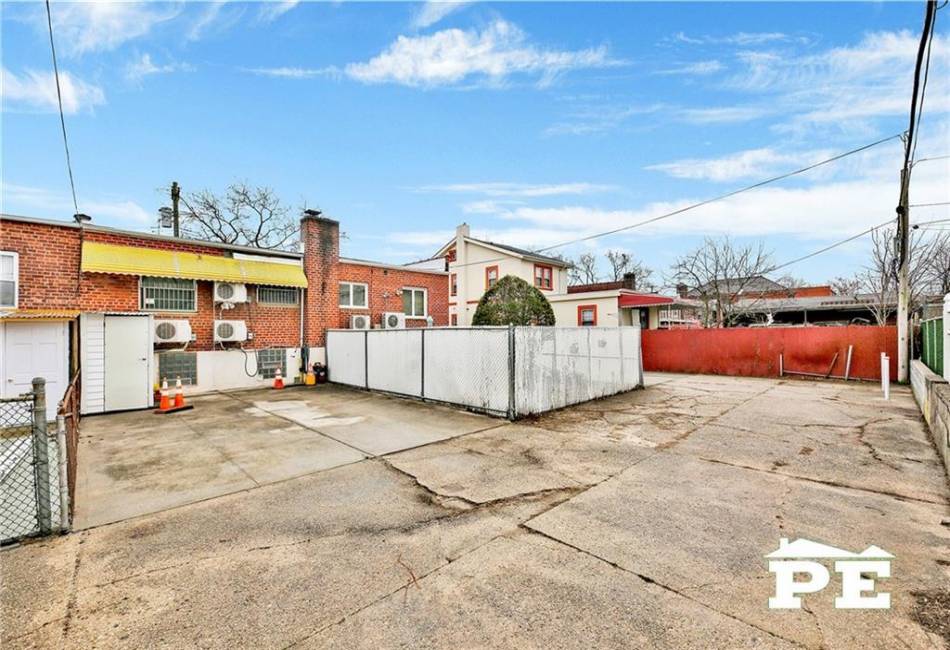 1554 58th Street, Brooklyn, New York 11234, 1 Bedroom Bedrooms, ,1 BathroomBathrooms,Residential,For Sale,58th,489974