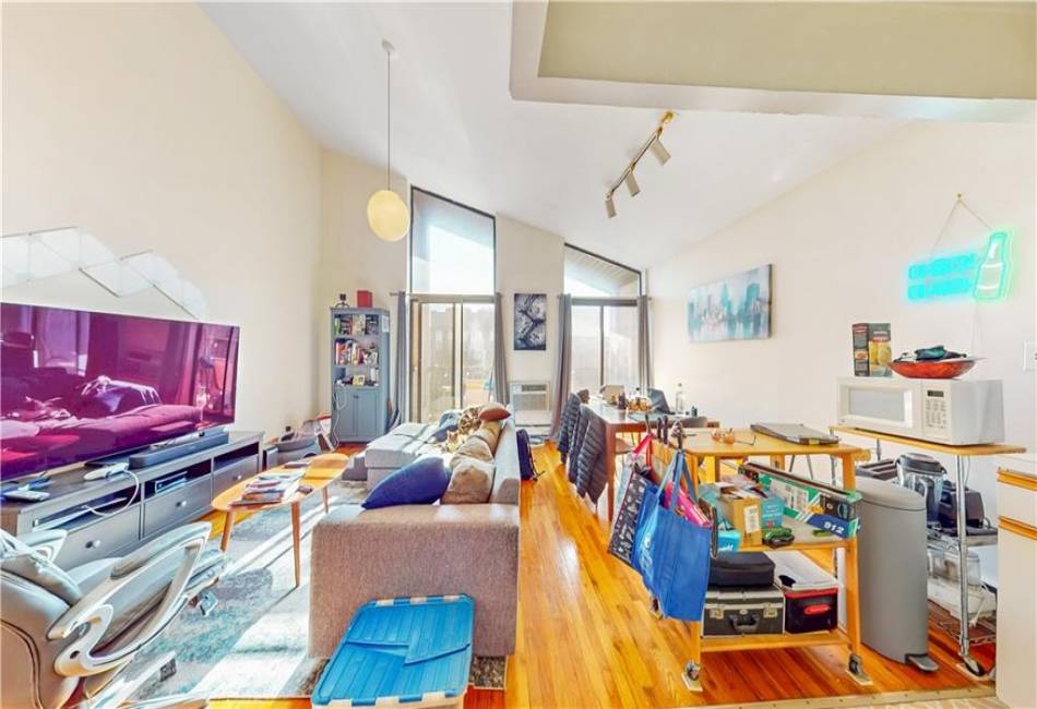 25-80 45th Street, Astoria, New York 11103, 5 Bedrooms Bedrooms, ,6 BathroomsBathrooms,Residential,For Sale,45th,490010