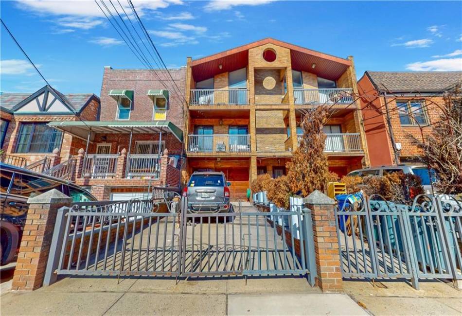 25-80 45th Street, Astoria, New York 11103, 5 Bedrooms Bedrooms, ,6 BathroomsBathrooms,Residential,For Sale,45th,490010
