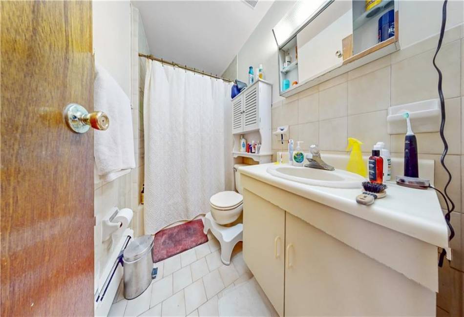 25-80 45th Street, Astoria, New York 11103, 5 Bedrooms Bedrooms, ,6 BathroomsBathrooms,Residential,For Sale,45th,490010