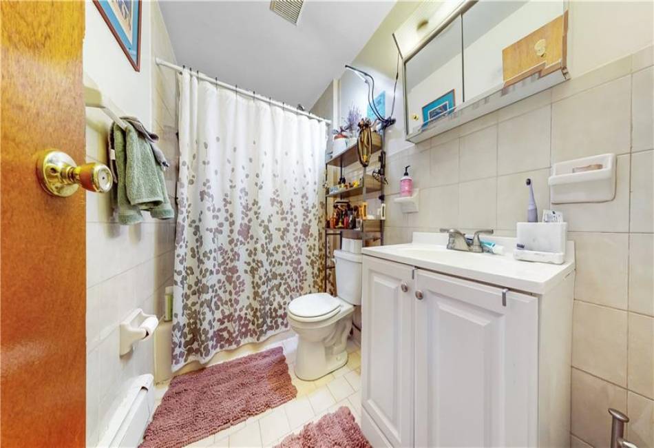 25-80 45th Street, Astoria, New York 11103, 5 Bedrooms Bedrooms, ,6 BathroomsBathrooms,Residential,For Sale,45th,490010