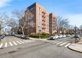 2265 Ocean Pkwy Court, Brooklyn, New York 11223, 1 Bedroom Bedrooms, ,1 BathroomBathrooms,Residential,For Sale,Ocean Pkwy,490117