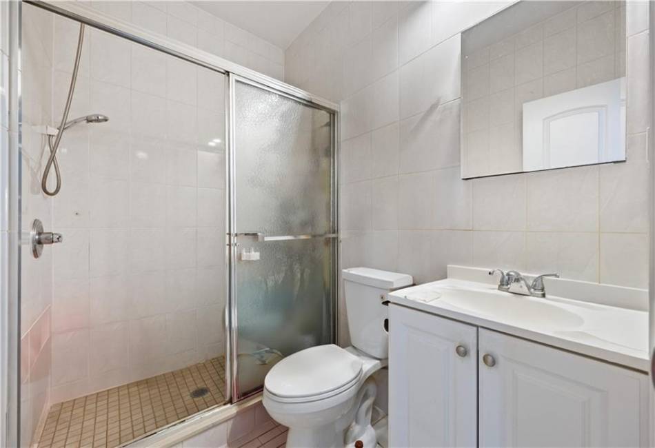 41 Burgundy Loop, Staten Island, New York 10304, 3 Bedrooms Bedrooms, ,3 BathroomsBathrooms,Residential,For Sale,Burgundy,490121