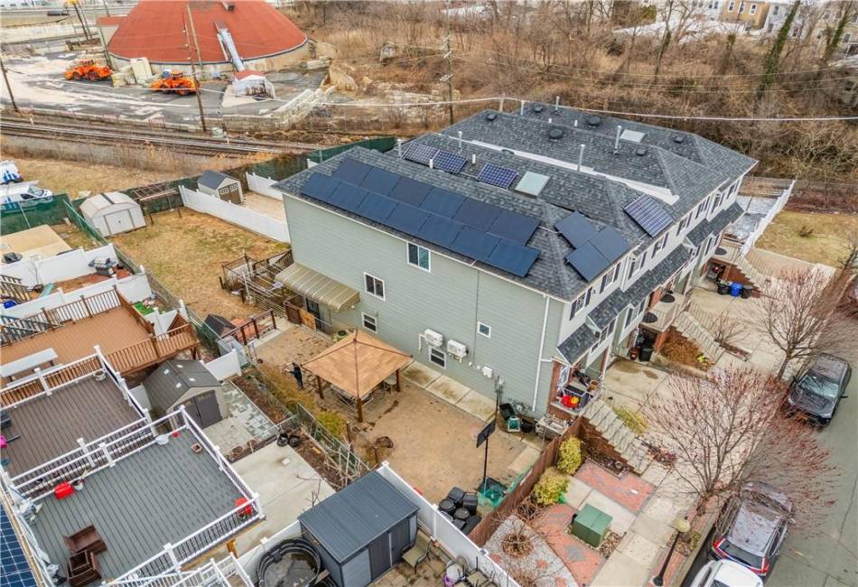 41 Burgundy Loop, Staten Island, New York 10304, 3 Bedrooms Bedrooms, ,3 BathroomsBathrooms,Residential,For Sale,Burgundy,490121