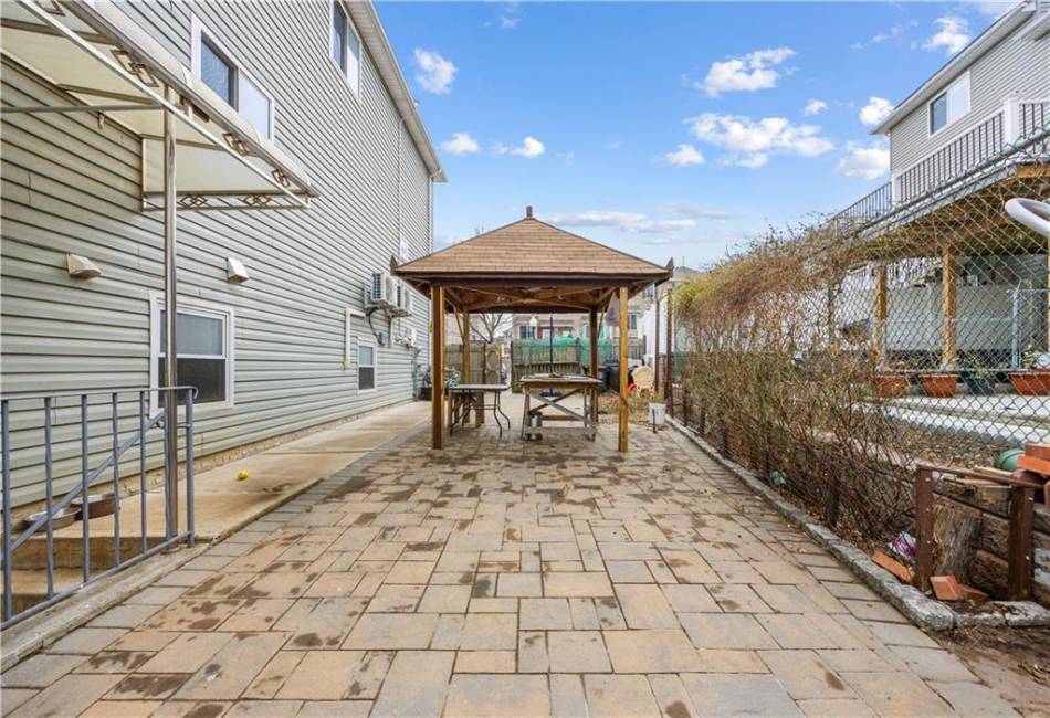 41 Burgundy Loop, Staten Island, New York 10304, 3 Bedrooms Bedrooms, ,3 BathroomsBathrooms,Residential,For Sale,Burgundy,490121