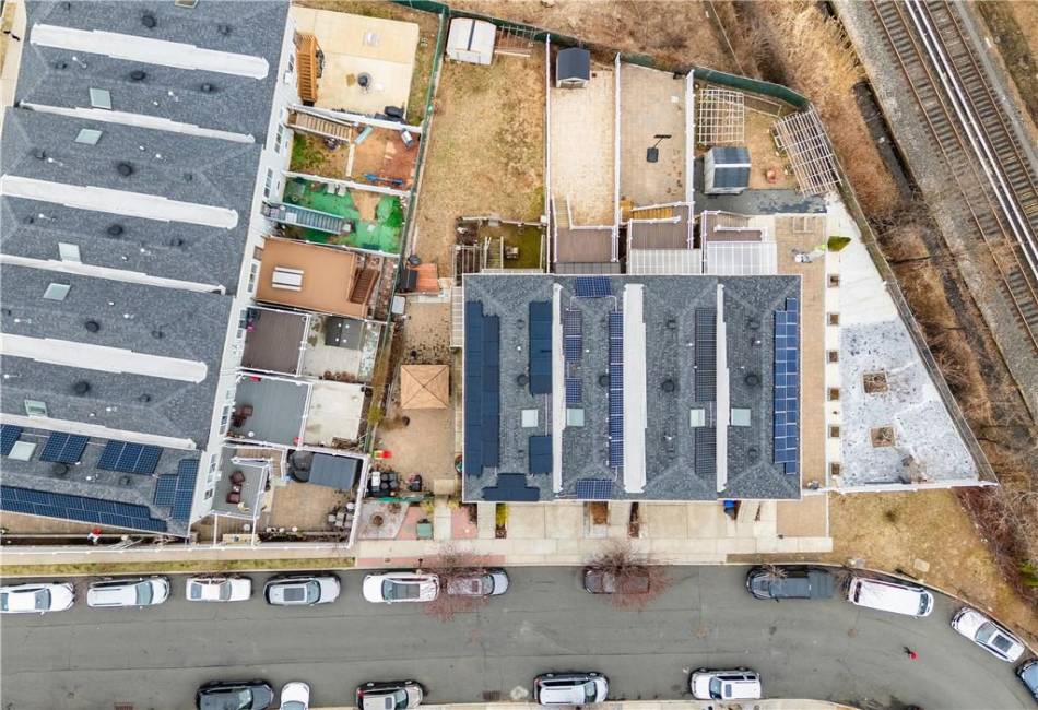 41 Burgundy Loop, Staten Island, New York 10304, 3 Bedrooms Bedrooms, ,3 BathroomsBathrooms,Residential,For Sale,Burgundy,490121