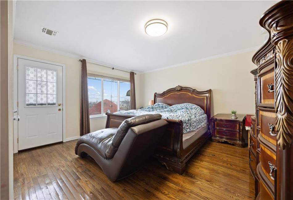 41 Burgundy Loop, Staten Island, New York 10304, 3 Bedrooms Bedrooms, ,3 BathroomsBathrooms,Residential,For Sale,Burgundy,490121