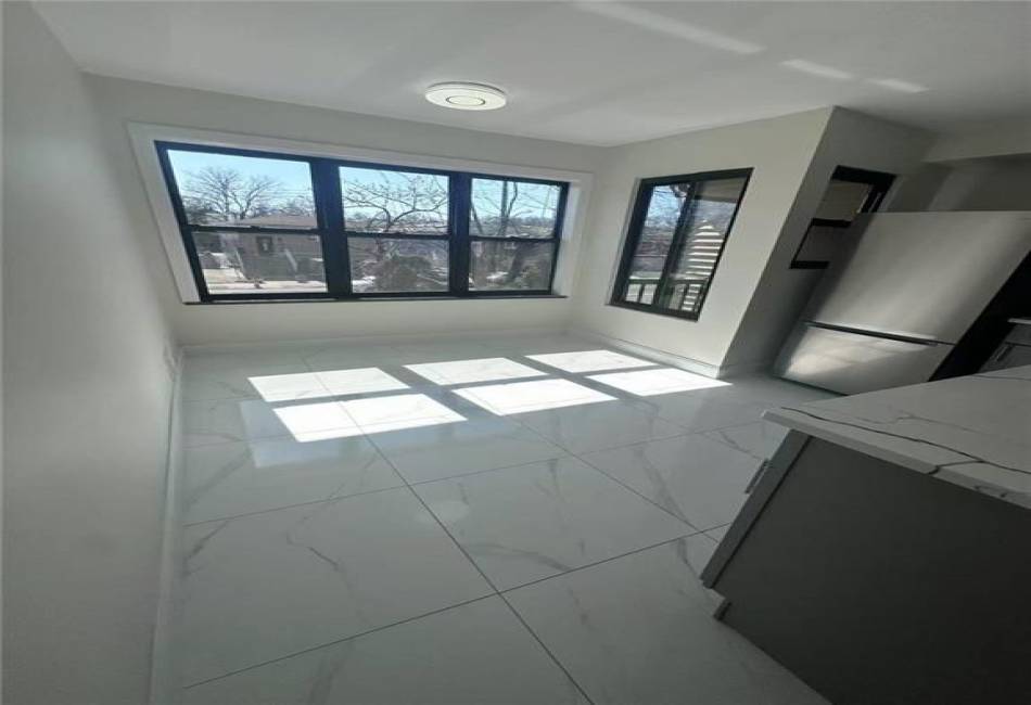 19 Drumgoole Road, Staten Island, New York 10312, 3 Bedrooms Bedrooms, ,2 BathroomsBathrooms,Residential,For Sale,Drumgoole,490124