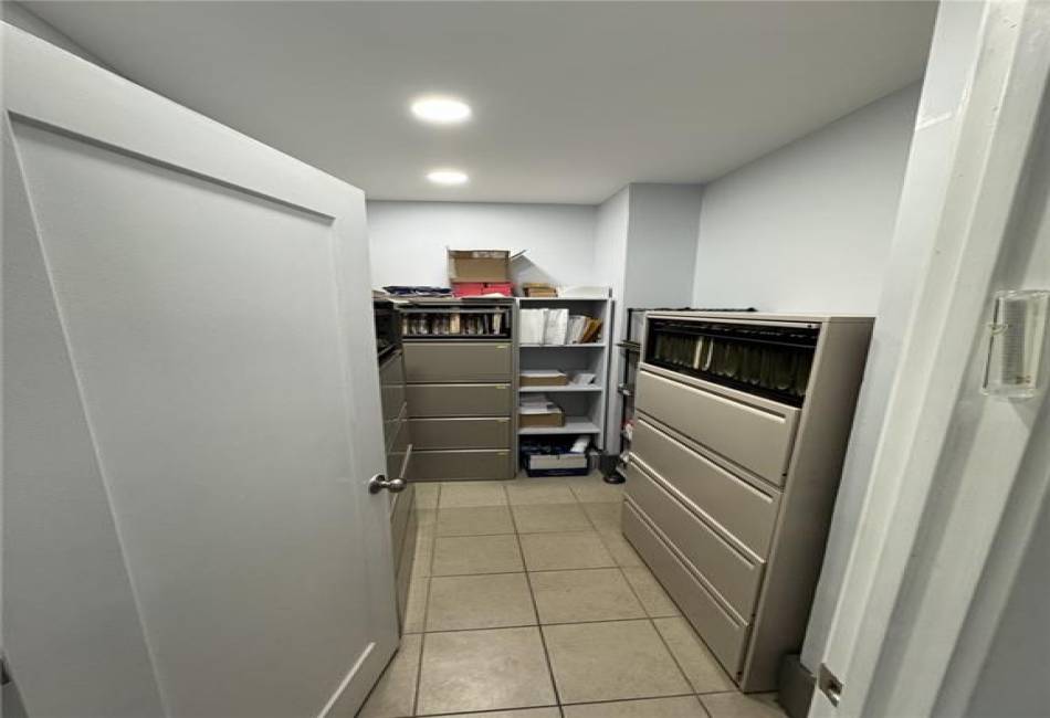 200 Neptune Avenue, Brooklyn, New York 11235, ,Commercial,For Sale,Neptune,490127