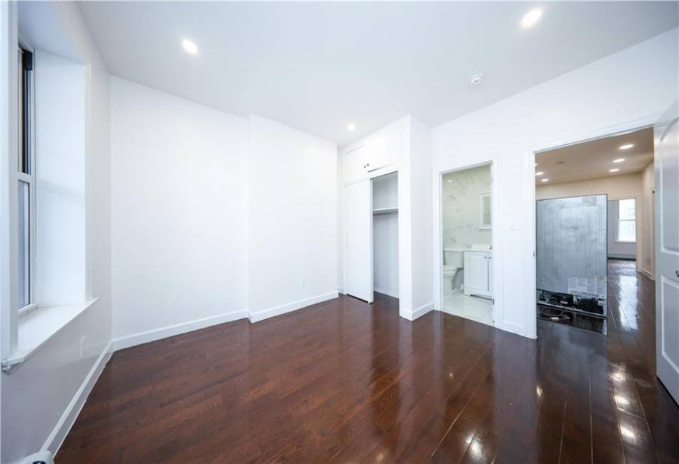 534 94th Street, Brooklyn, New York 11209, 7 Bedrooms Bedrooms, ,4 BathroomsBathrooms,Residential,For Sale,94th,489704