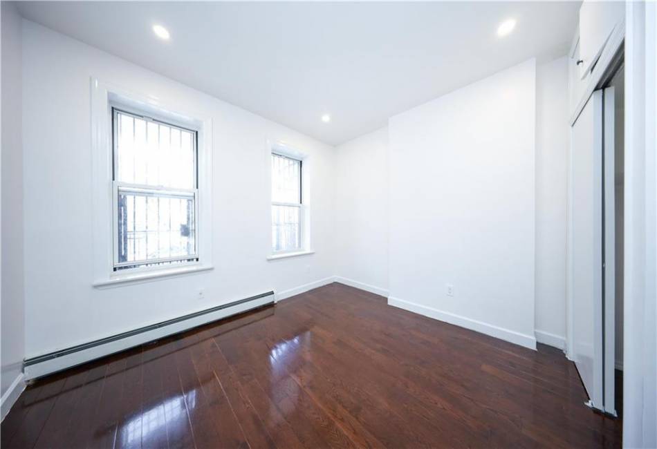 534 94th Street, Brooklyn, New York 11209, 7 Bedrooms Bedrooms, ,4 BathroomsBathrooms,Residential,For Sale,94th,489704