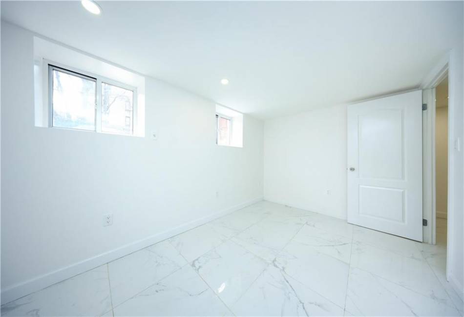 534 94th Street, Brooklyn, New York 11209, 7 Bedrooms Bedrooms, ,4 BathroomsBathrooms,Residential,For Sale,94th,489704