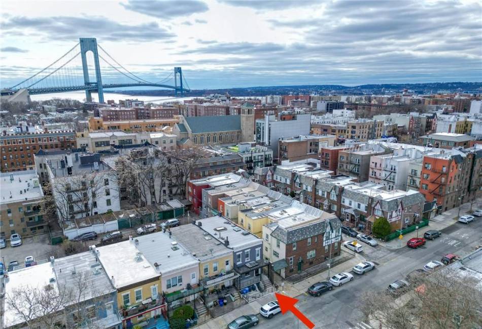 534 94th Street, Brooklyn, New York 11209, 7 Bedrooms Bedrooms, ,4 BathroomsBathrooms,Residential,For Sale,94th,489704