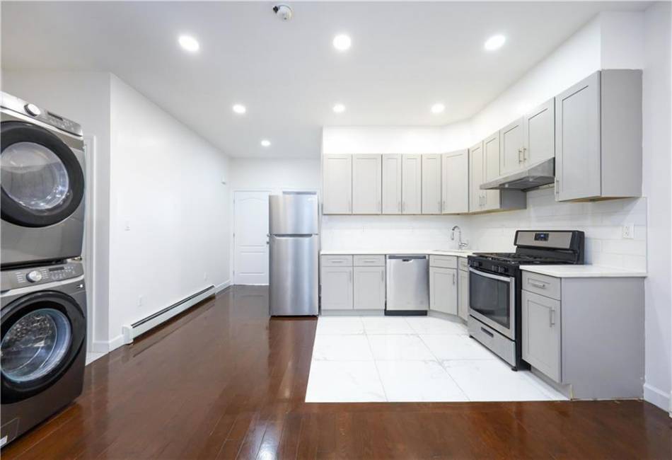 534 94th Street, Brooklyn, New York 11209, 7 Bedrooms Bedrooms, ,4 BathroomsBathrooms,Residential,For Sale,94th,489704