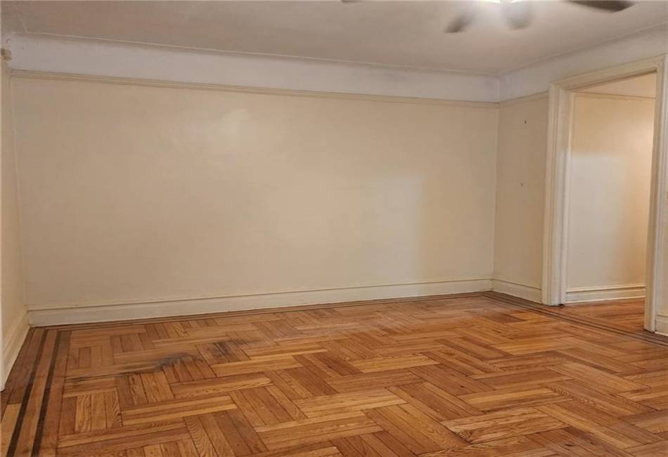 590 Parkside Avenue, Brooklyn, New York 11226, 1 Bedroom Bedrooms, ,1 BathroomBathrooms,Residential,For Sale,Parkside,490077