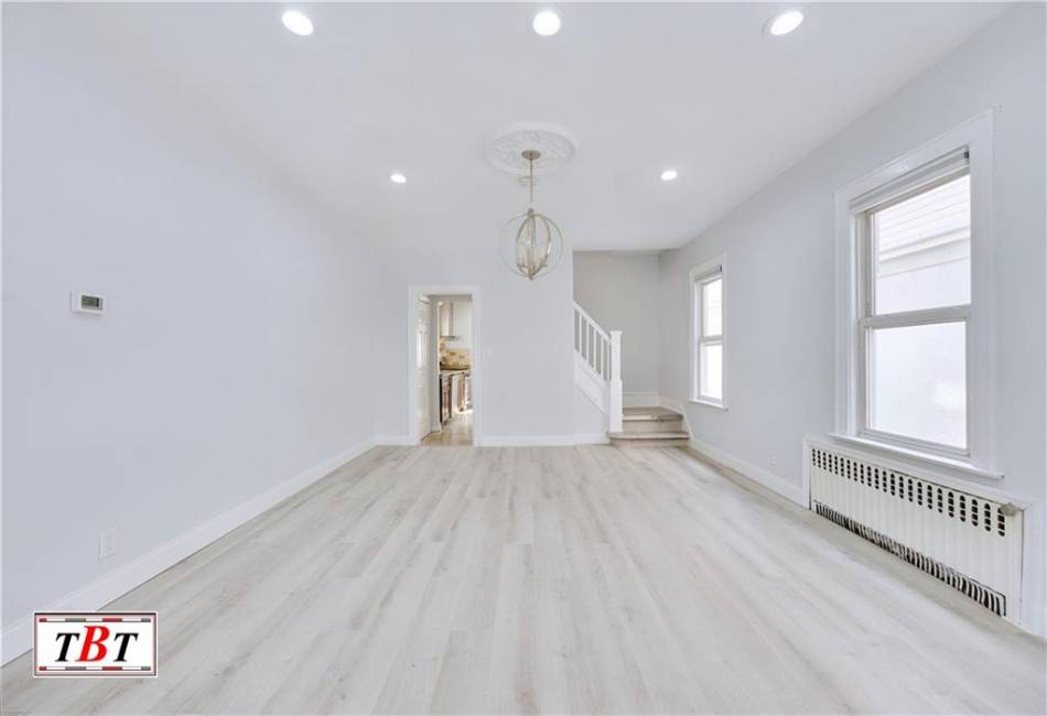 2808 Quentin Road, Brooklyn, New York 11229, 3 Bedrooms Bedrooms, ,4 BathroomsBathrooms,Residential,For Sale,Quentin,490091
