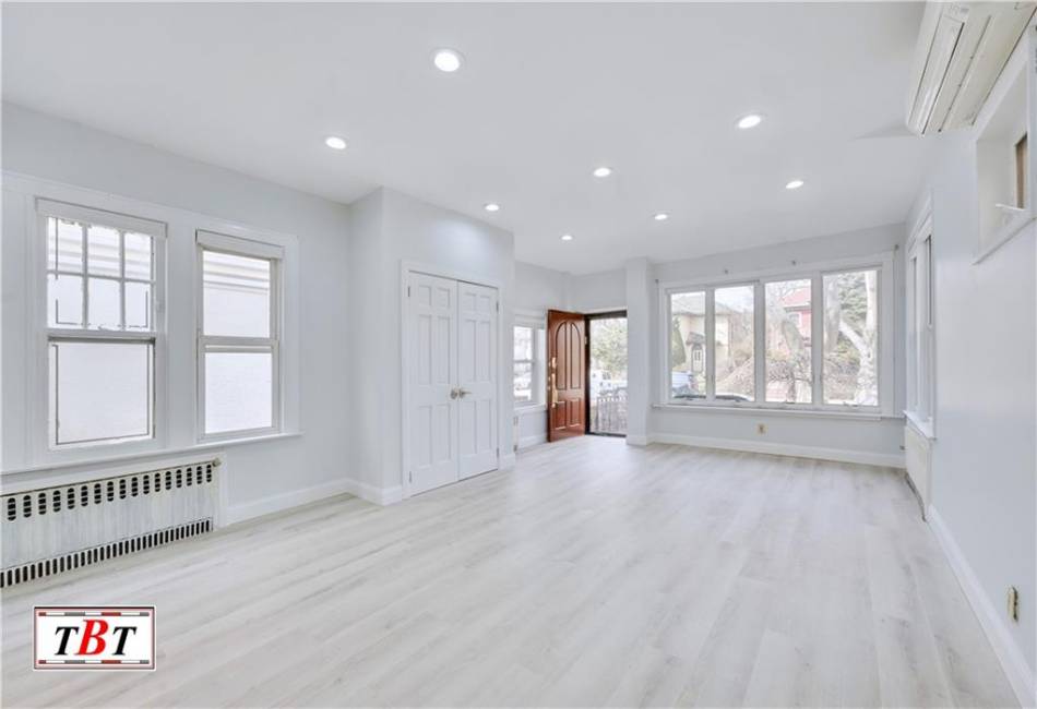 2808 Quentin Road, Brooklyn, New York 11229, 3 Bedrooms Bedrooms, ,4 BathroomsBathrooms,Residential,For Sale,Quentin,490091